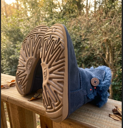 Ugg kids boots size bailey - size, 2