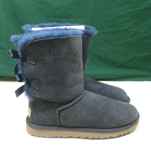 New ugg classic bailey - new, bow